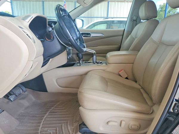 2018 NISSAN PATHFINDER — DENT