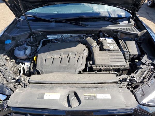 2024 AUDI Q3 — Engine bay