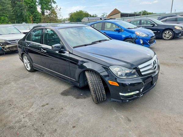 2013 MERCEDES-BENZ C C300
