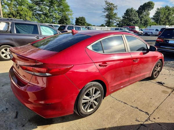 2017 HYUNDAI ELANTRA