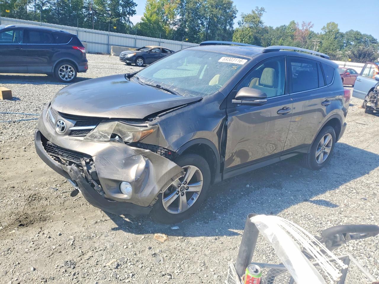2015 TOYOTA RAV4 XLE (M Grade) — Front 3/4