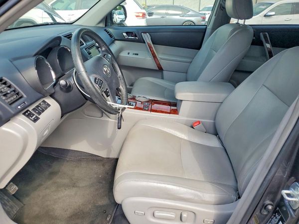 2013 TOYOTA HIGHLANDER Base/Hybrid