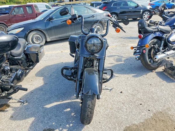 2025 HARLEY-DAVIDSON FL