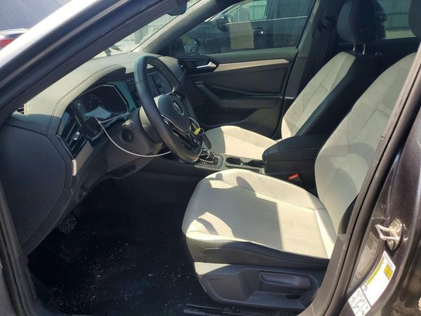 2020 VOLKSWAGEN JETTA S, SE, R-Line — DENT