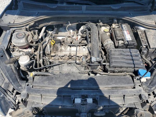 2020 VOLKSWAGEN JETTA S, SE, R-Line — Engine bay