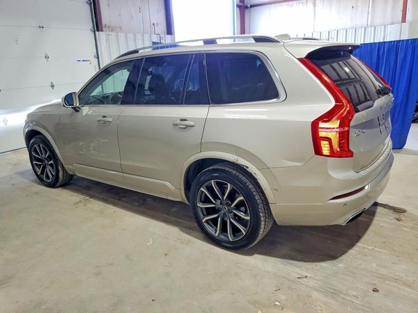 2017 VOLVO XC90 Momentum — DSRA
