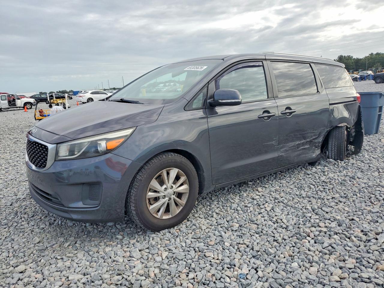 2016 KIA SEDONA — Front 3/4