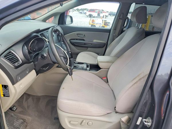 2016 KIA SEDONA — DENT