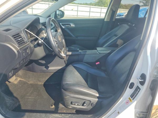 2015 LEXUS CT — DENT
