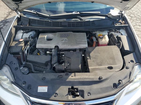 2015 LEXUS CT — Engine bay