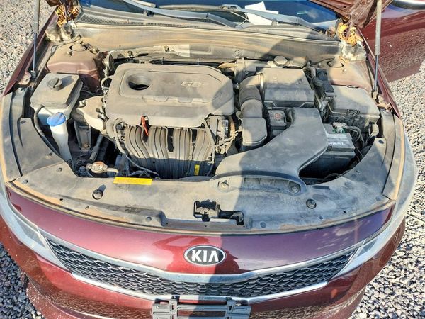 2017 KIA OPTIMA — Engine bay