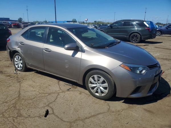 2015 TOYOTA COROLLA L/LE — Passenger 3/4