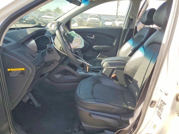 2013 HYUNDAI TUCSON — DENT