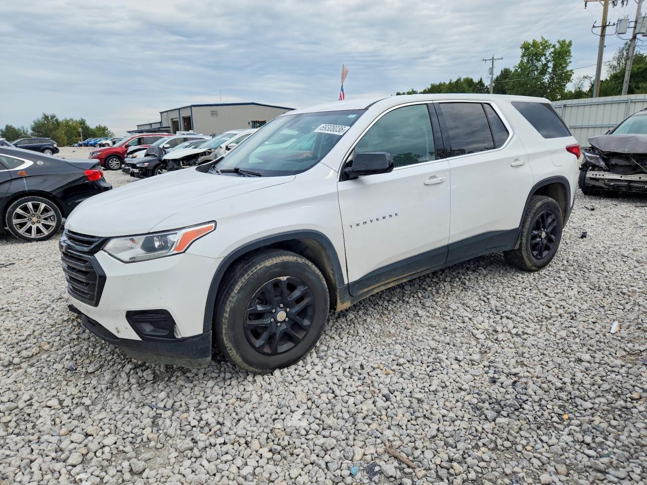 2019 CHEVROLET TRAVERSE LS — Front 3/4