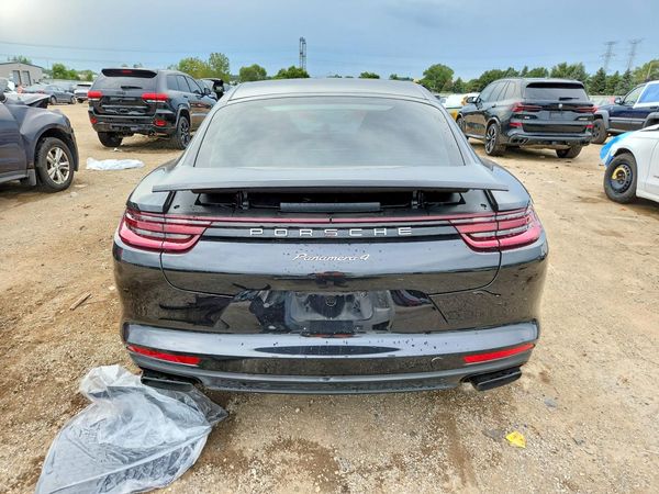 2018 PORSCHE PANAMERA — DIRR