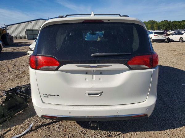2020 CHRYSLER PACIFICA Touring L — DIRR