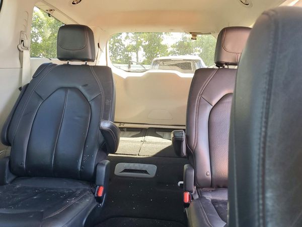 2020 CHRYSLER PACIFICA Touring L — SUVN