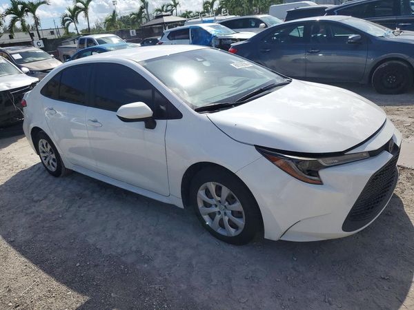 2021 TOYOTA COROLLA — Passenger 3/4