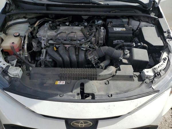 2021 TOYOTA COROLLA — Engine bay