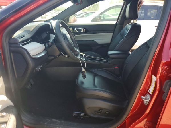 2025 JEEP COMPASS — DENT