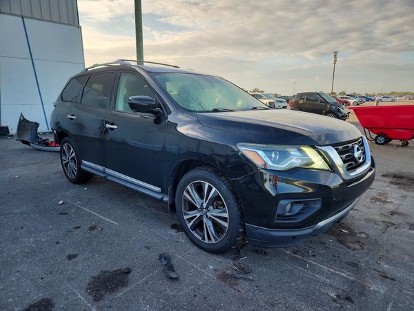 2019 NISSAN PATHFINDER — Passenger 3/4