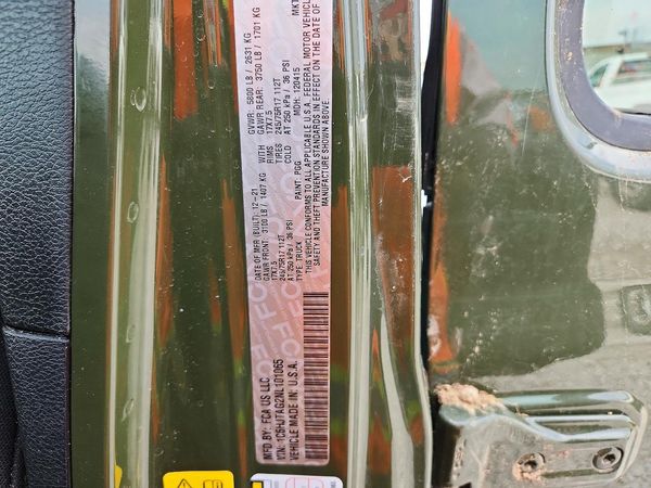 2022 JEEP GLADIATOR Sport — VINS