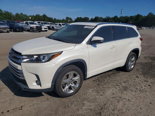 2017 TOYOTA HIGHLANDER — Front 3/4