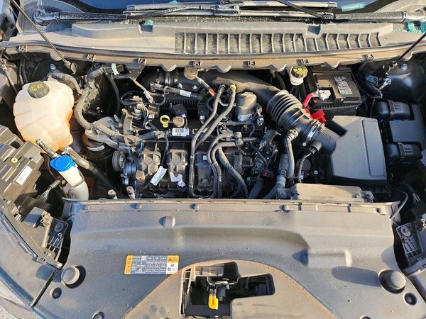 2024 FORD EDGE — Engine bay