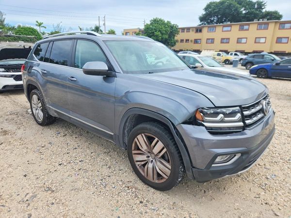 2019 VOLKSWAGEN ATLAS — Passenger 3/4