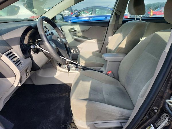 2013 TOYOTA COROLLA — DENT