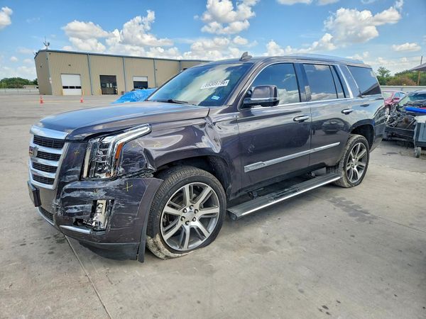 2016 CADILLAC ESCALADE — Front 3/4