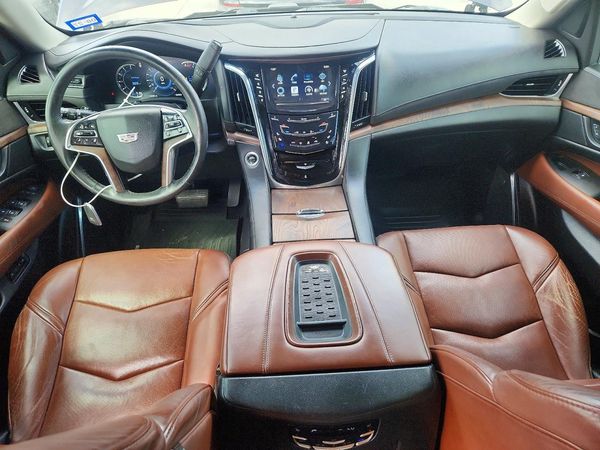 2016 CADILLAC ESCALADE — CKPT