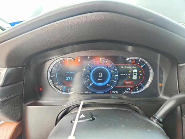 2016 CADILLAC ESCALADE — ODOM