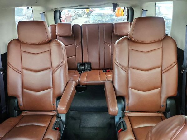 2016 CADILLAC ESCALADE — SUVN