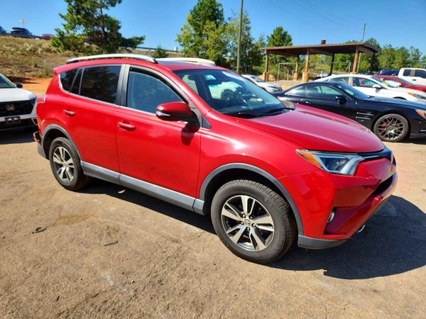 2017 TOYOTA RAV4 XLE — Passenger 3/4