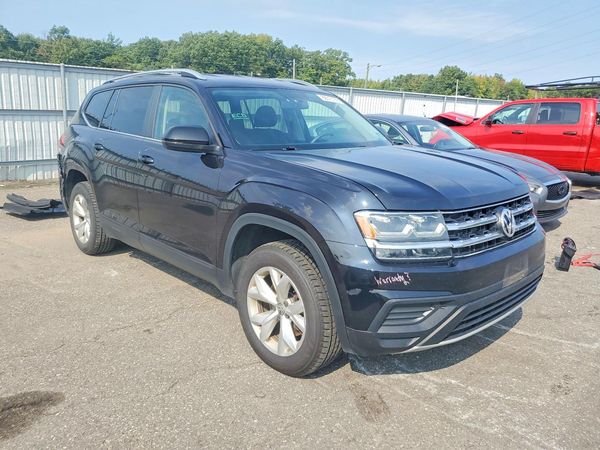 2018 VOLKSWAGEN ATLAS 4Motion S — Passenger 3/4