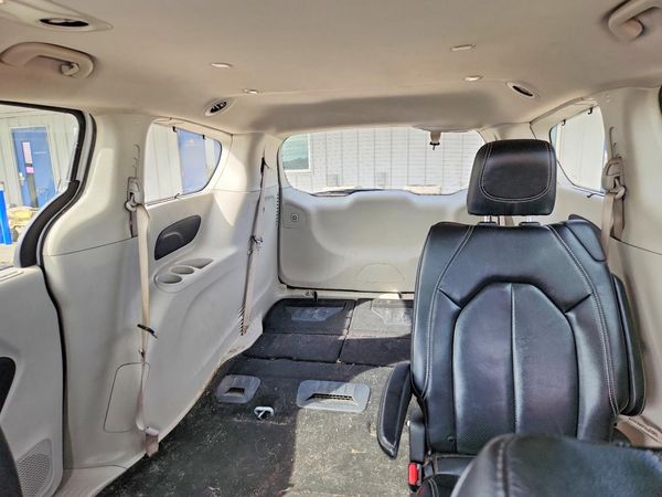 2022 CHRYSLER PACIFICA