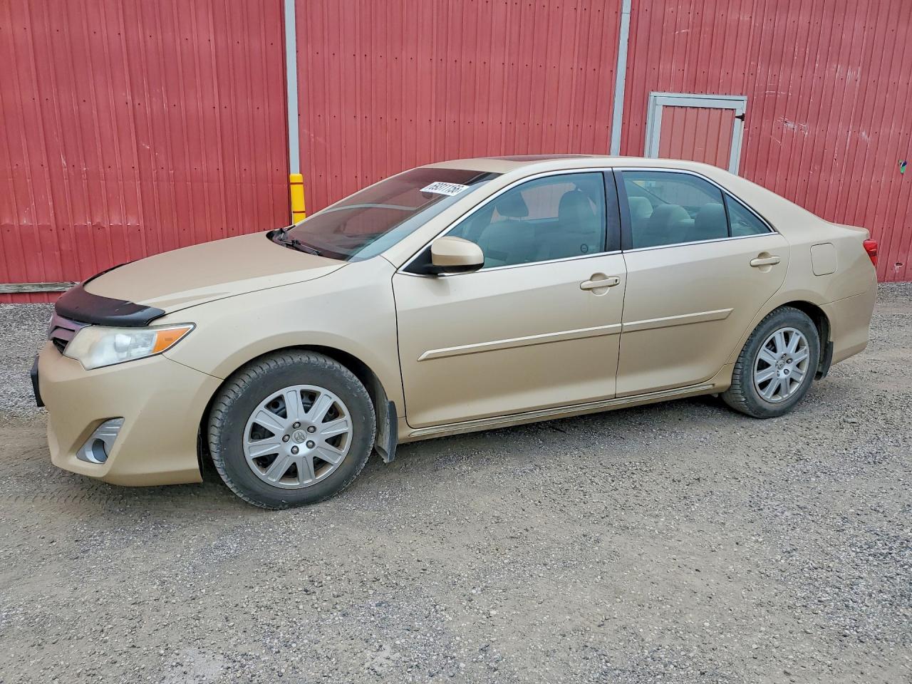 2012 TOYOTA CAMRY — Front 3/4