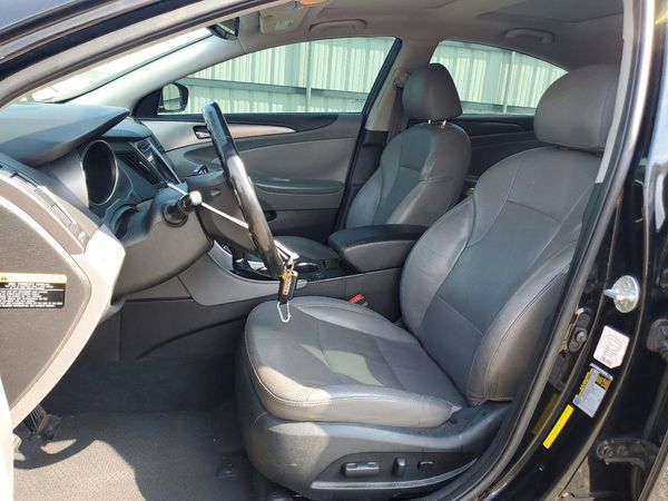 2013 HYUNDAI SONATA — DENT