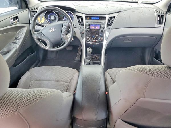 2013 HYUNDAI SONATA GLS/ GLS Popular