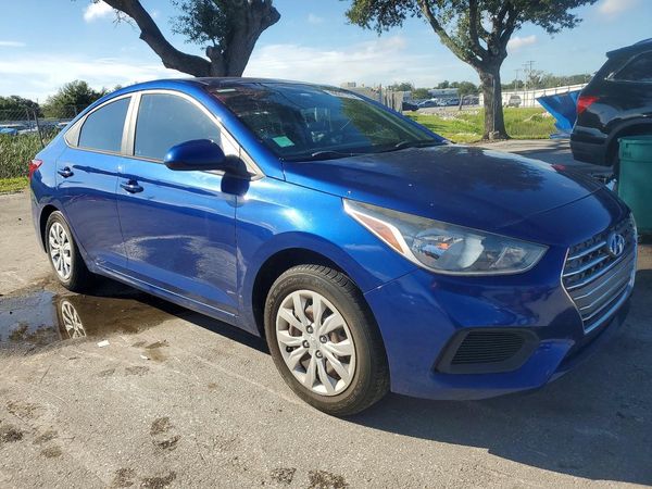 2019 HYUNDAI ACCENT SE and SEL — Passenger 3/4