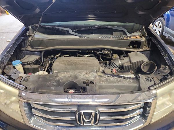 2013 HONDA PILOT EX-L — Engine bay