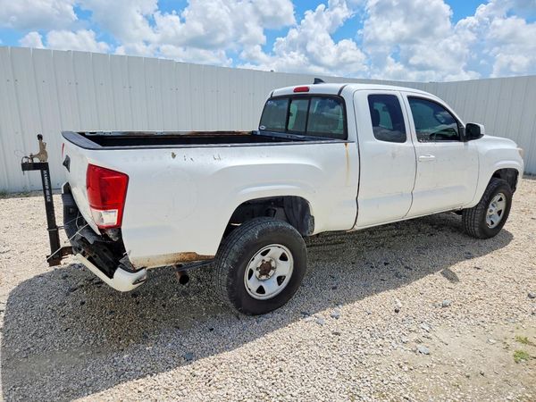 2016 TOYOTA TACOMA
