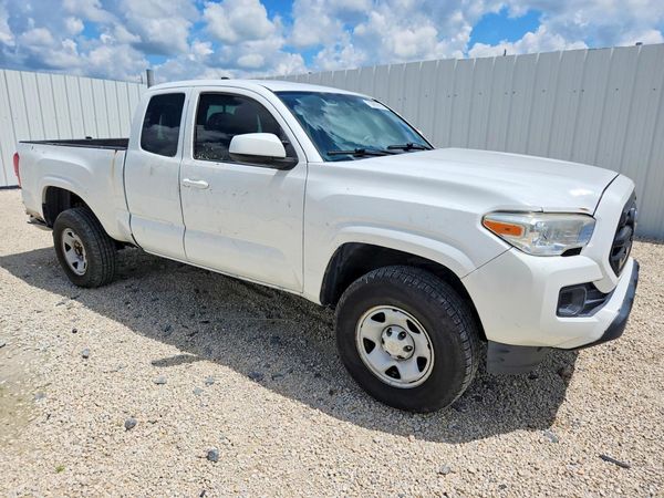 2016 TOYOTA TACOMA