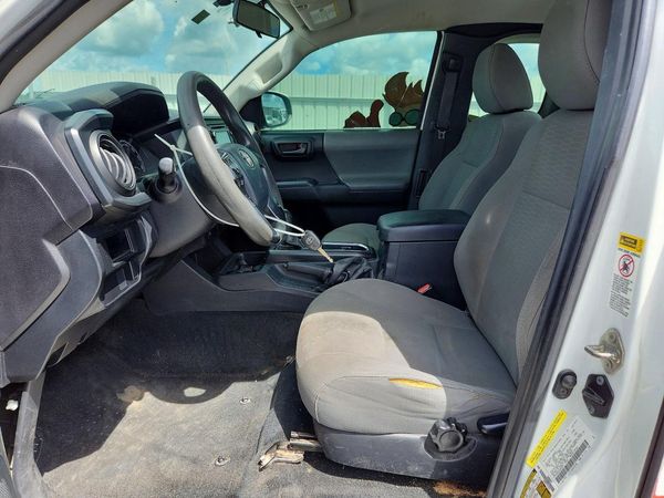 2016 TOYOTA TACOMA