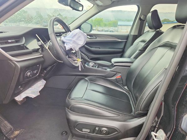 2024 JEEP CHEROKEE Limited 4XE — DENT