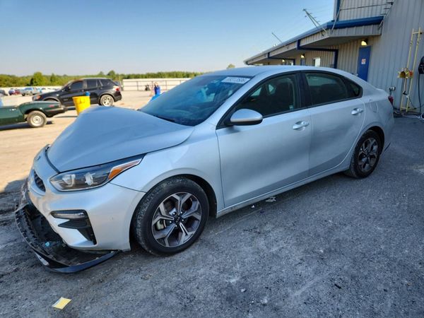 2021 KIA FORTE — Front 3/4