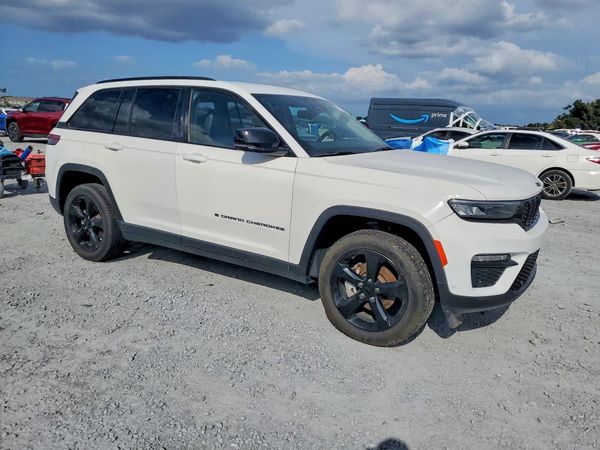 2023 JEEP CHEROKEE Limited — Passenger 3/4