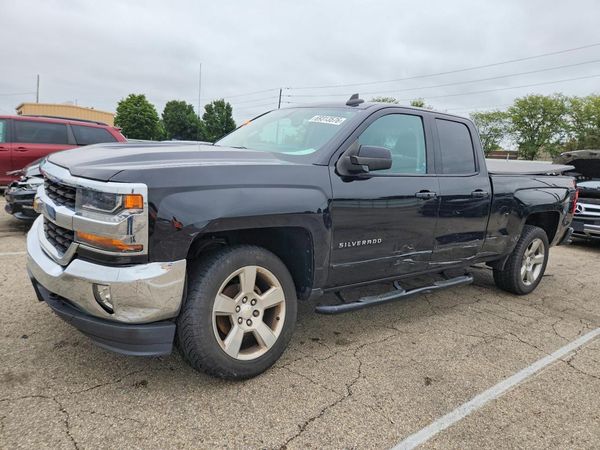 2018 CHEVROLET SILVERADO LT — Front 3/4