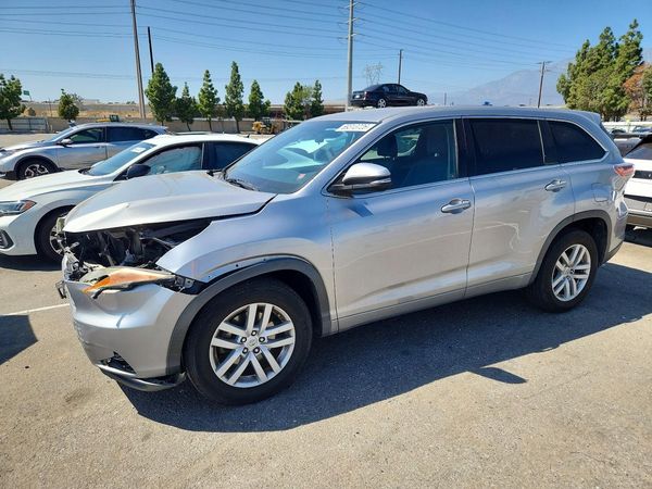 2015 TOYOTA HIGHLANDER — DSFA — Front 3/4